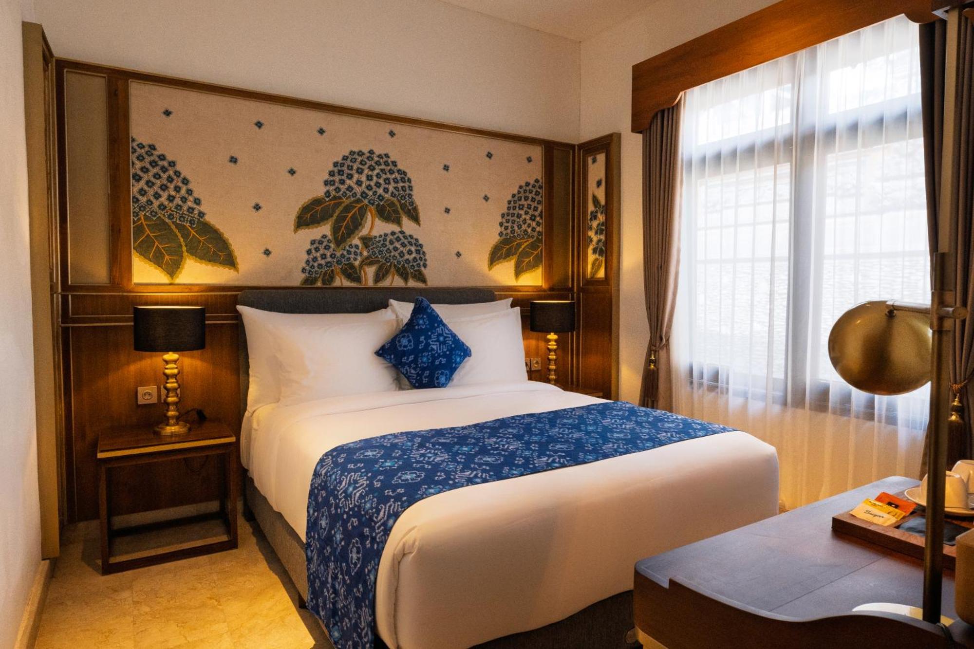 Hotel Puri Kantor Legacy - Heritage Palace